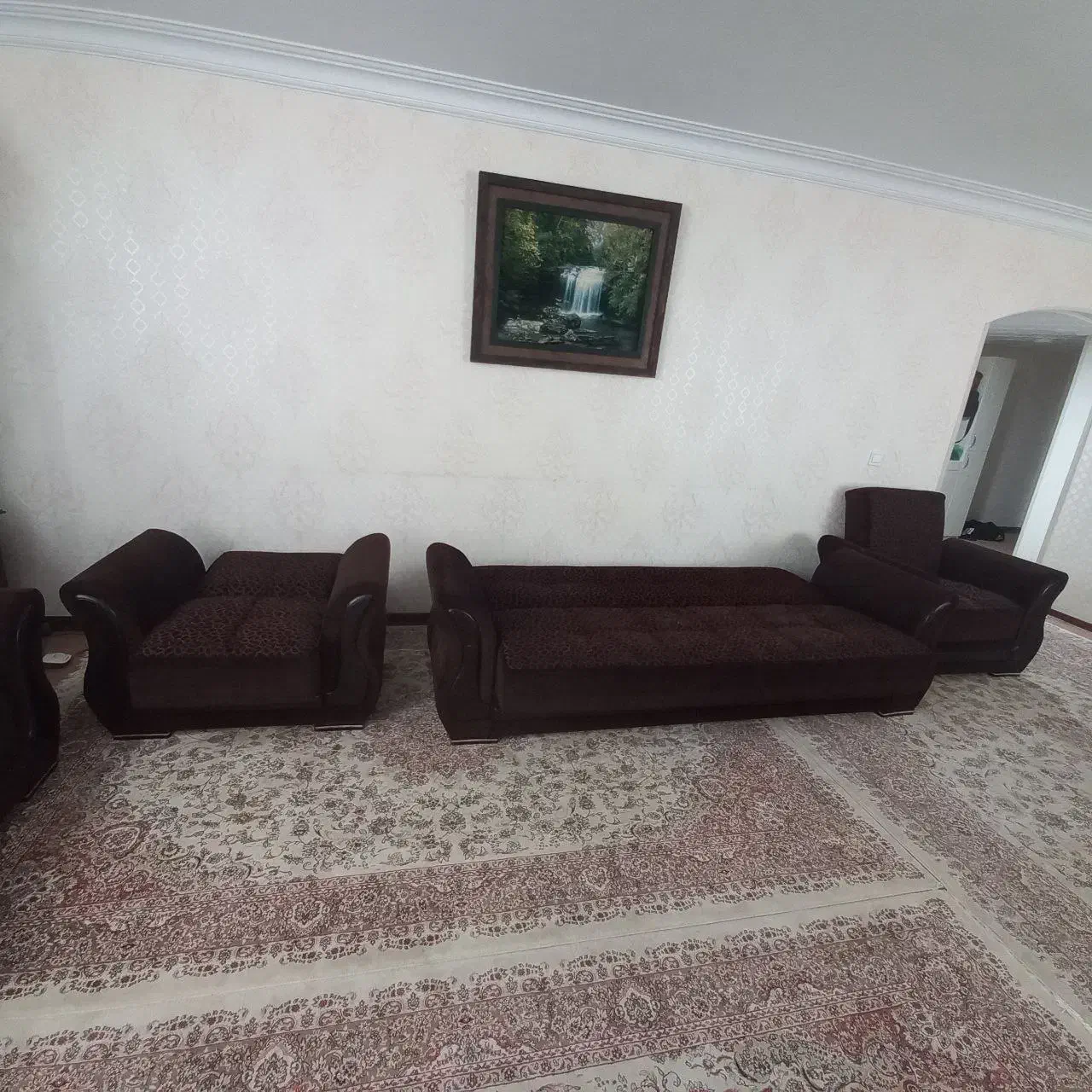 مبل ۷ نفره تخت خواب شو|مبلمان خانگی و میز عسلی|همدان, |دیوار