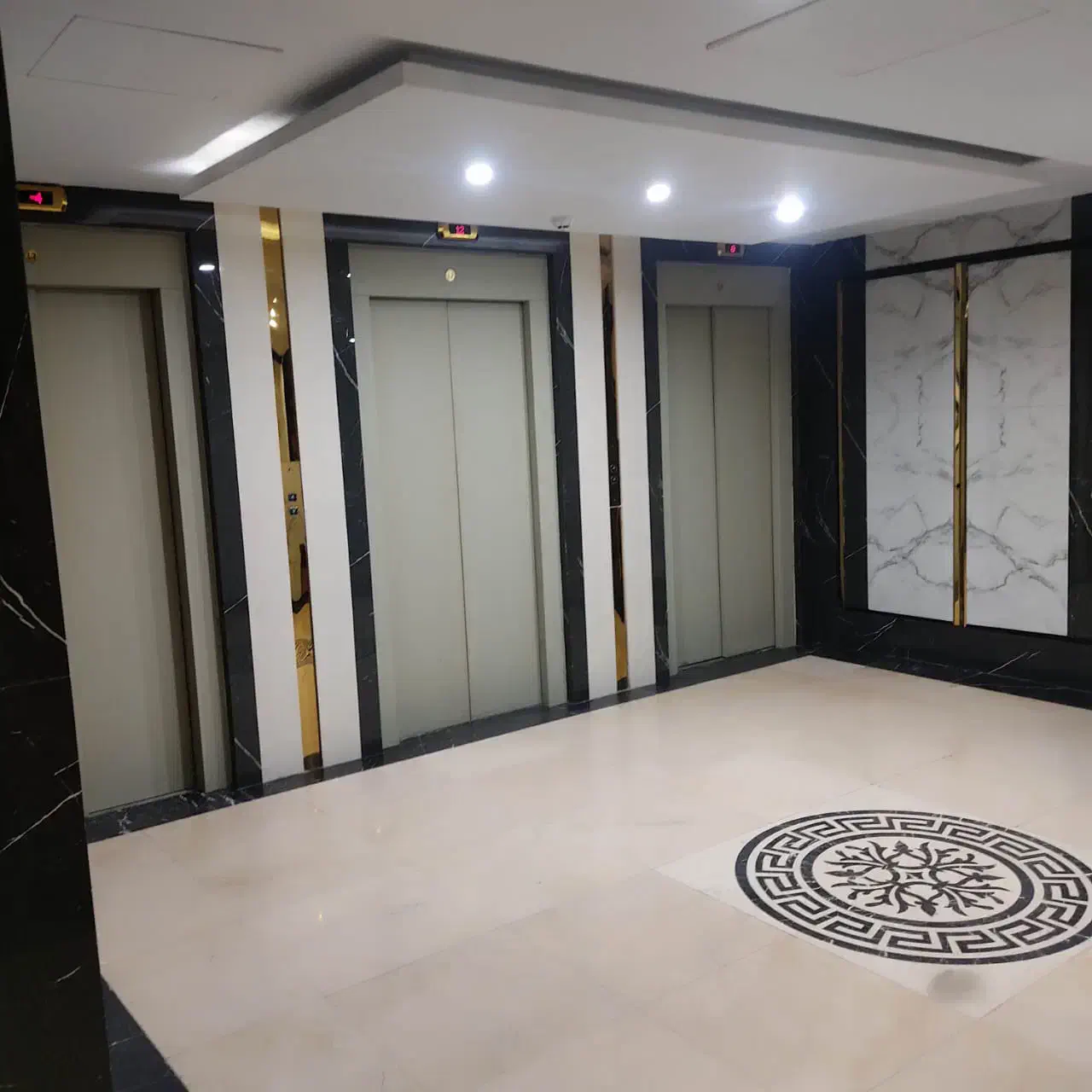 واحد اجاره ۱۱۳متری دریاچه چیتگر برج مجلل نگین ساحل