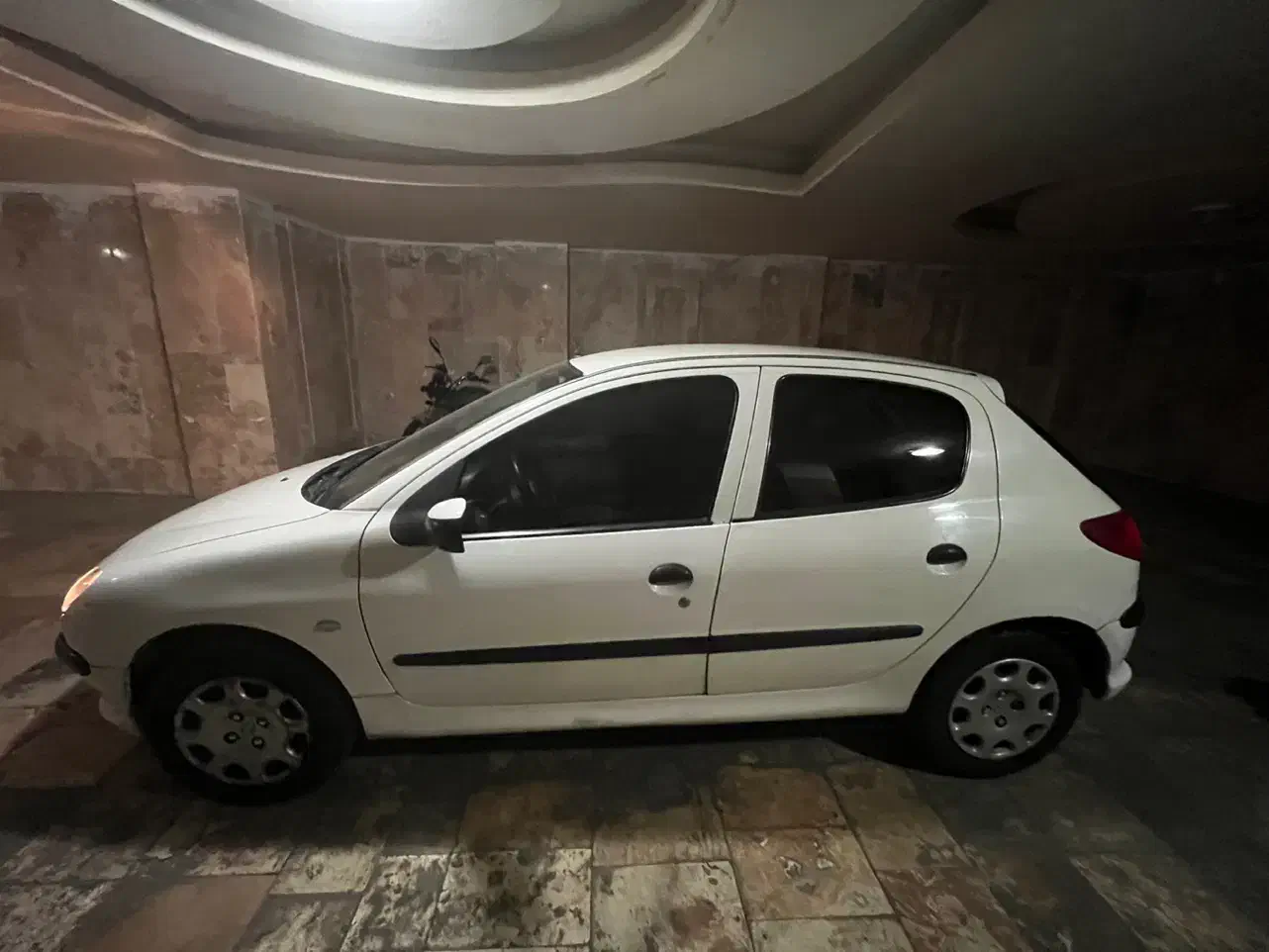 پژو۲۰۶تیپ ۶ اتوماتیک|خودرو سواری و وانت|تهران, خواجه نظام الملک|دیوار