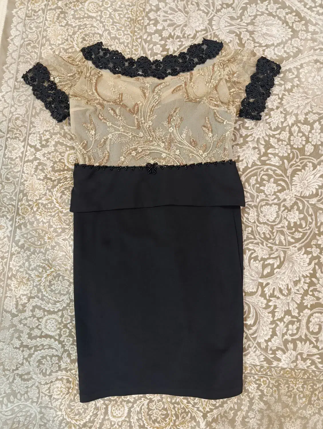 لباس مجلسی کوتاه کاپ داربالاتنه گیپوروسنگ دوزی شده|لباس|کرمان, |دیوار