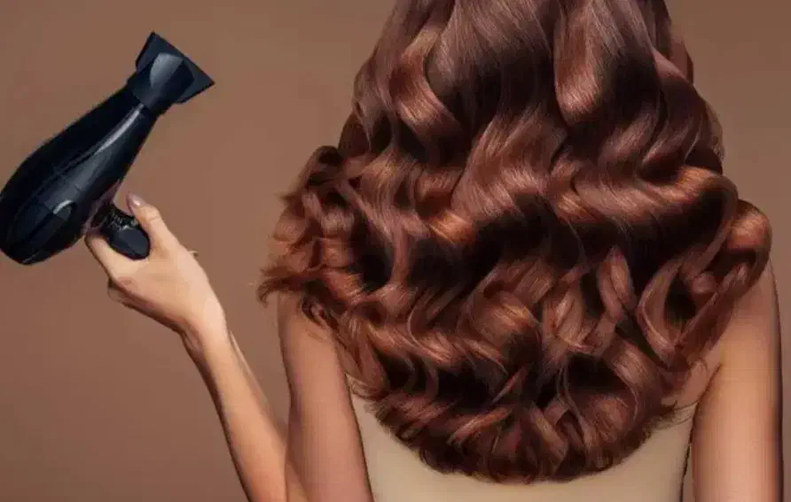 براشینگ و کرلی حرفه ای مو فقط ۱۸۰ تومن|خدمات آرایشگری و زیبایی|اردبیل, |دیوار