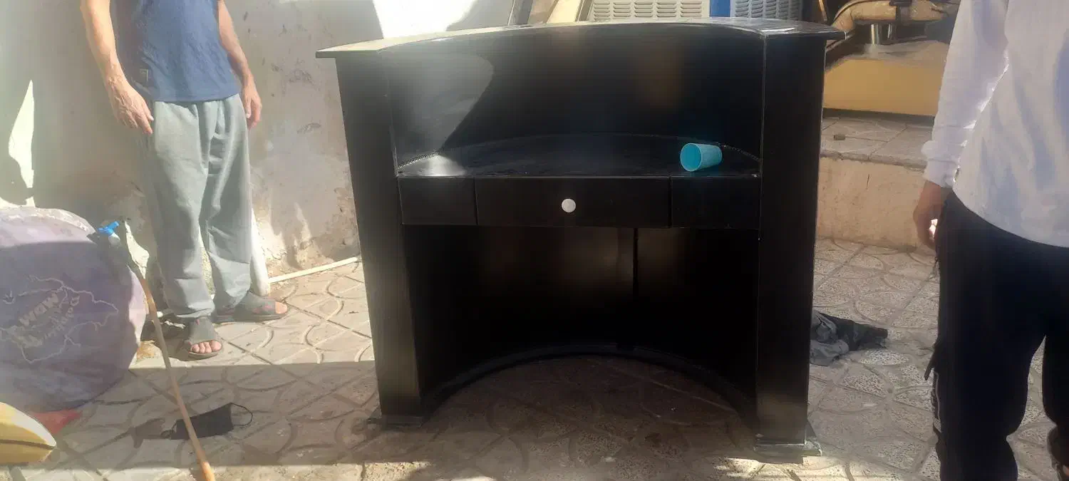 تعدادی وسیله آرایشگاه بفروش میرسد|آرایشگاه و سالنهای زیبایی|بم, |دیوار