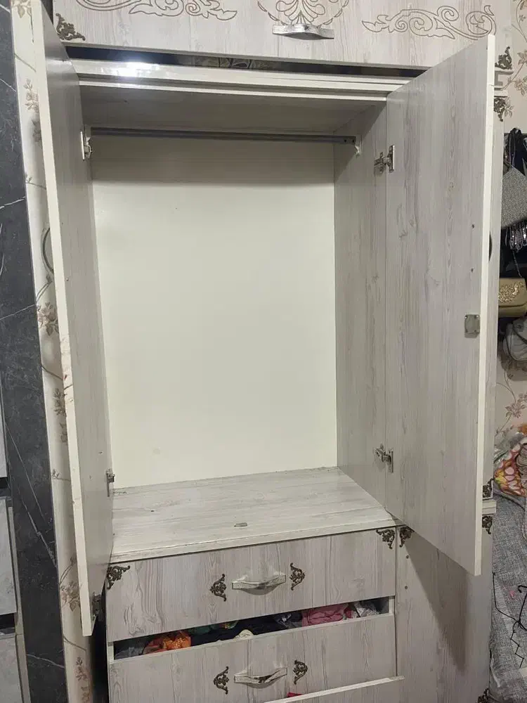 کمد لباسی|جاکفشی، کمد، دراور|چابهار, |دیوار