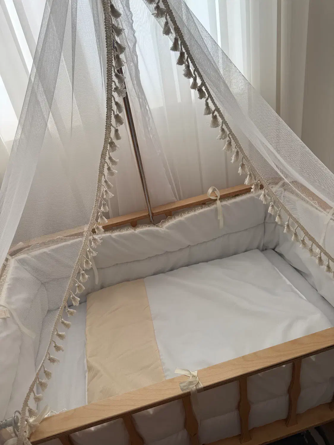 گهواره کنار تخت|اسباب و اثاث بچه|قرچک, مهدیه|دیوار