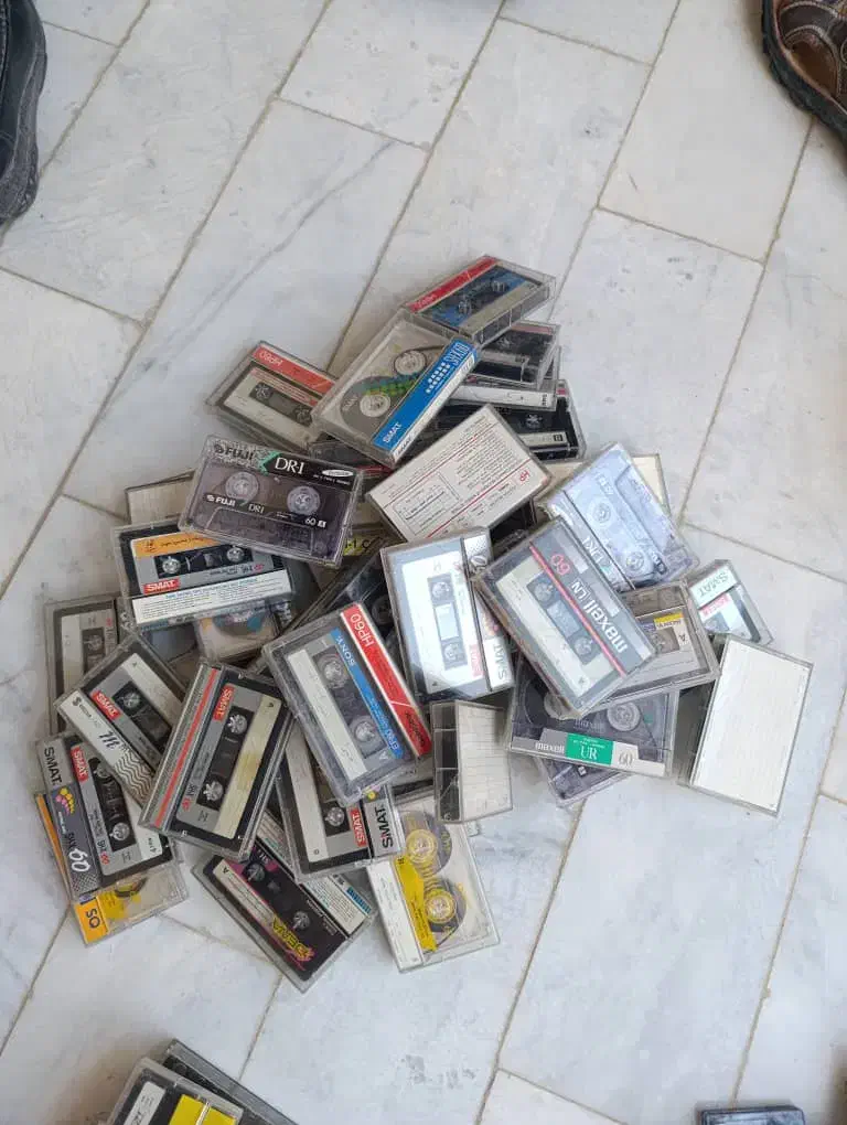 ۱۰۰ به بالا نوار کاست|کلکسیون اشیاء عتیقه|کاشان, فاز ۲ ناجی آباد|دیوار