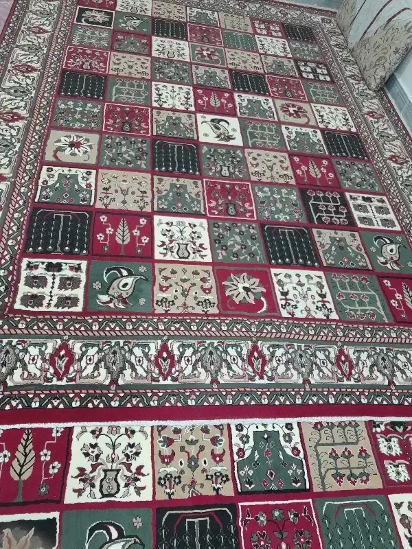 دوتا قالی فروشی درحد نو|فرش|دورود, |دیوار