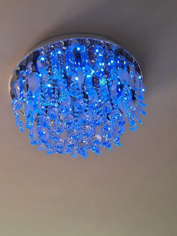 لوستر بزرگ سقفی|لوستر و چراغ آویز|تبریز, |دیوار