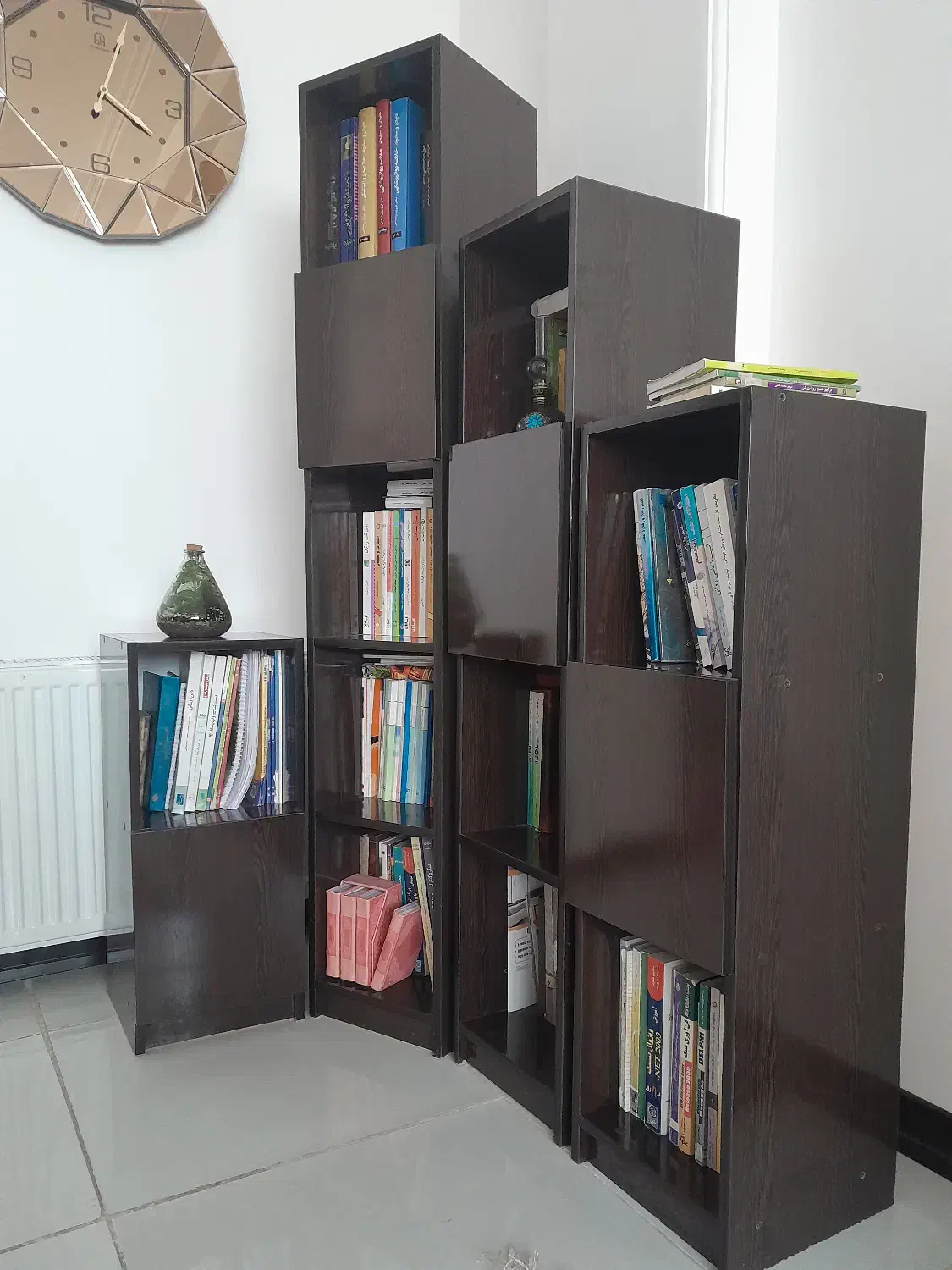 کتابخانه|کتابخانه، شلف، قفسه‌های دیواری|قم, پردیسان|دیوار