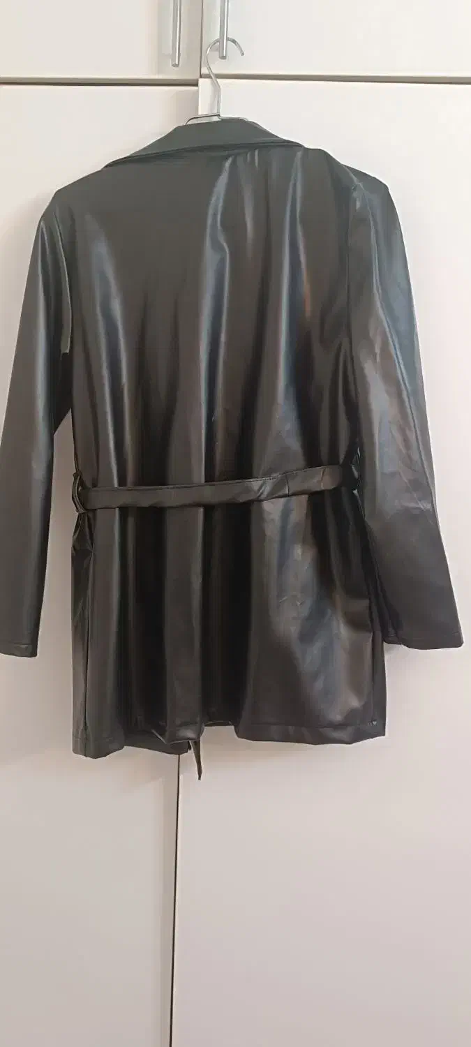 کت چرم و پیراهن کبریتی|لباس|گلبهار, شهر جدید گلبهار|دیوار