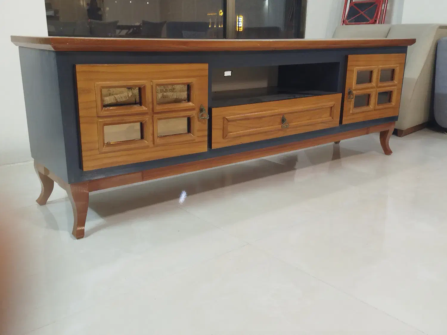 میز تلویزیون و کنسول چوب با آینه|میز تلویزیون|مشهد, الهیه|دیوار