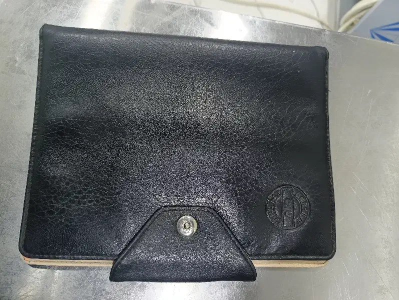 کلاسور مشکی|لوازم التحریر|تربتحیدریه, بوستان باغ ملی|دیوار