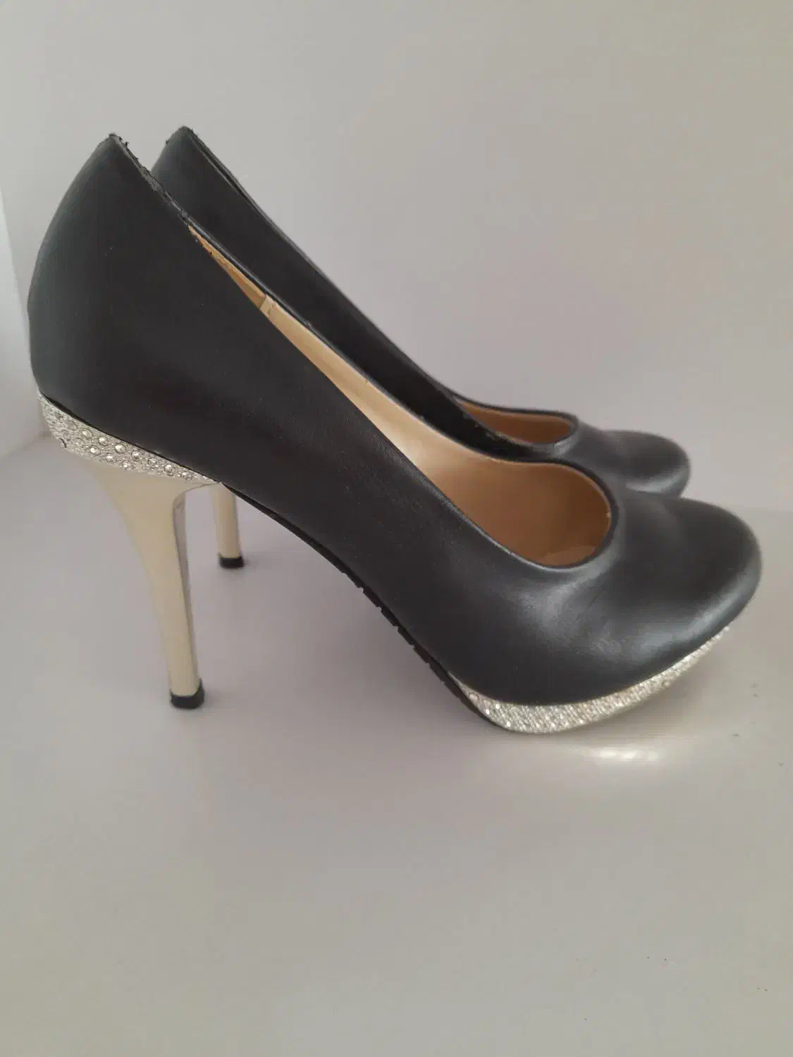 کفش مجلسی|کیف، کفش، کمربند|میاندوآب, |دیوار