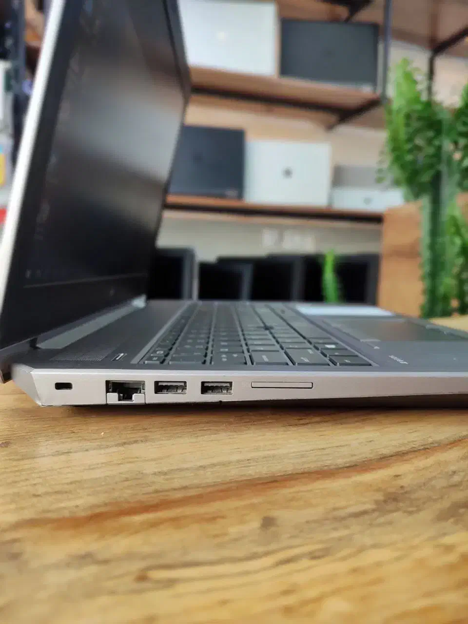 لپ تاپ Hp مدل ZBook G5|رایانه همراه|ساری, |دیوار