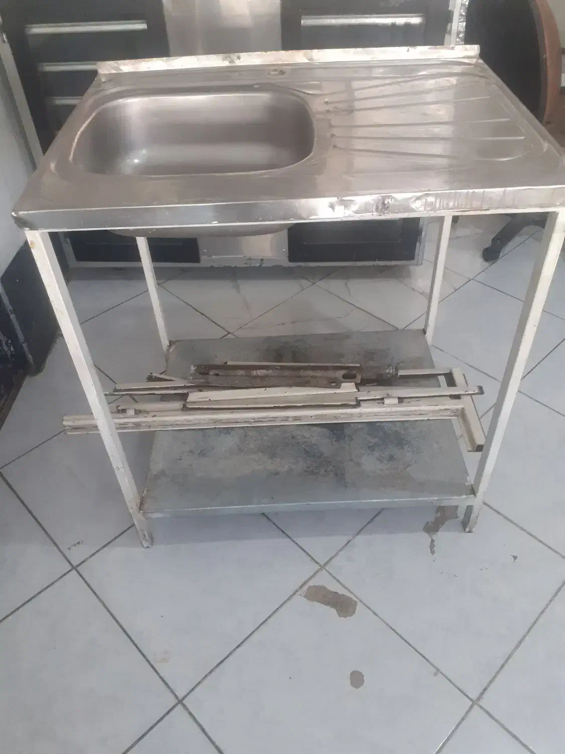 سینک ظرفشویی|آب‌چکان و نظم‌دهنده ظروف|کرج, کرج نو|دیوار