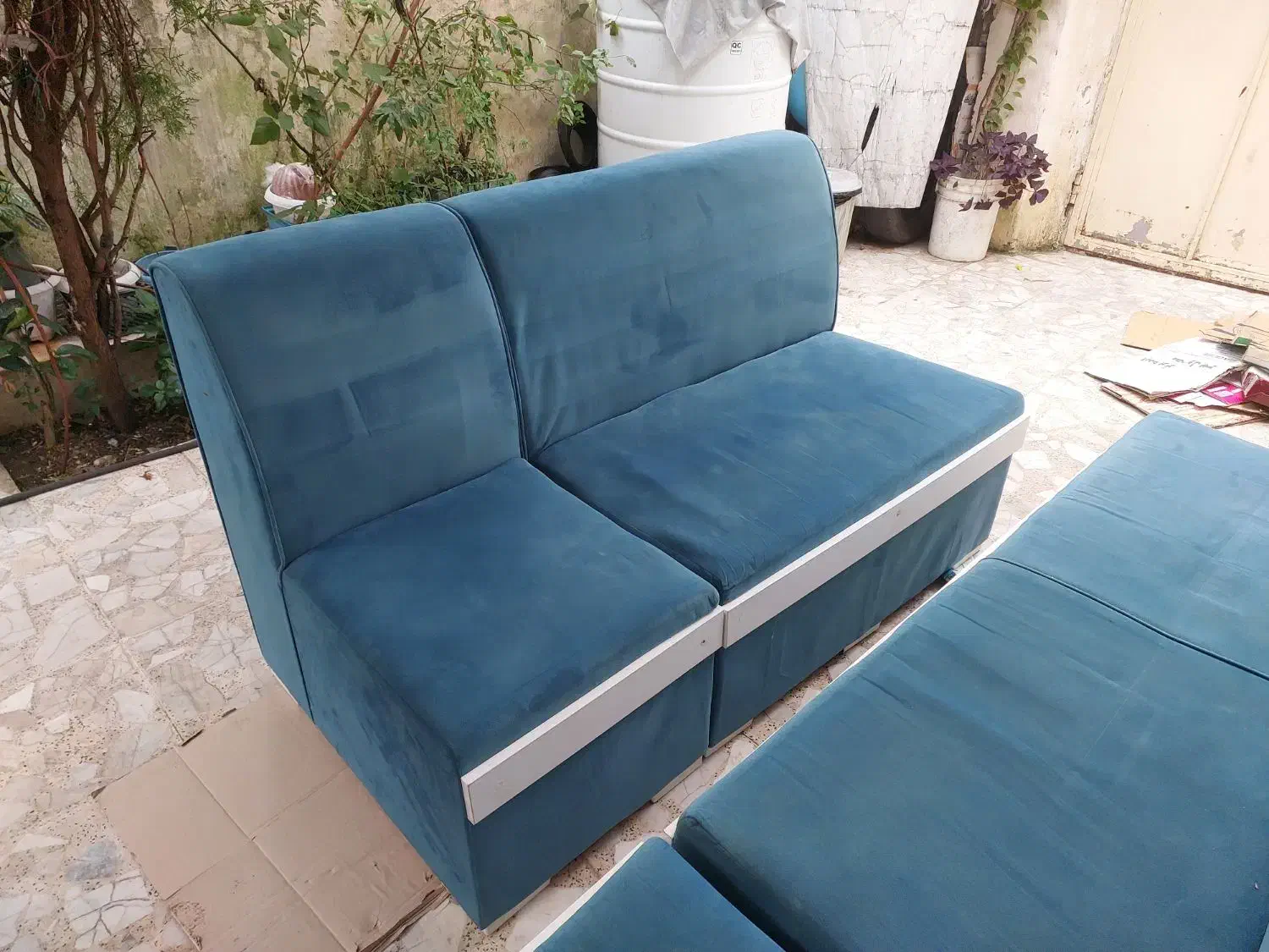 مبل هفت نفره|مبلمان خانگی و میز عسلی|رشت, باهنر|دیوار