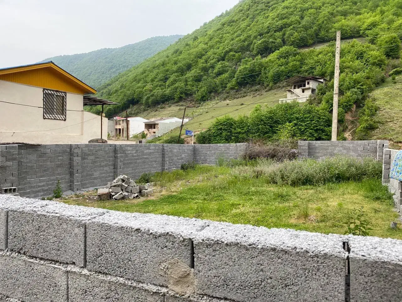 زمین ۲۰۰متری منطقه توریستی دور دیوار دونبش سنددار|فروش زمین و ملک کلنگی|چمستان, |دیوار