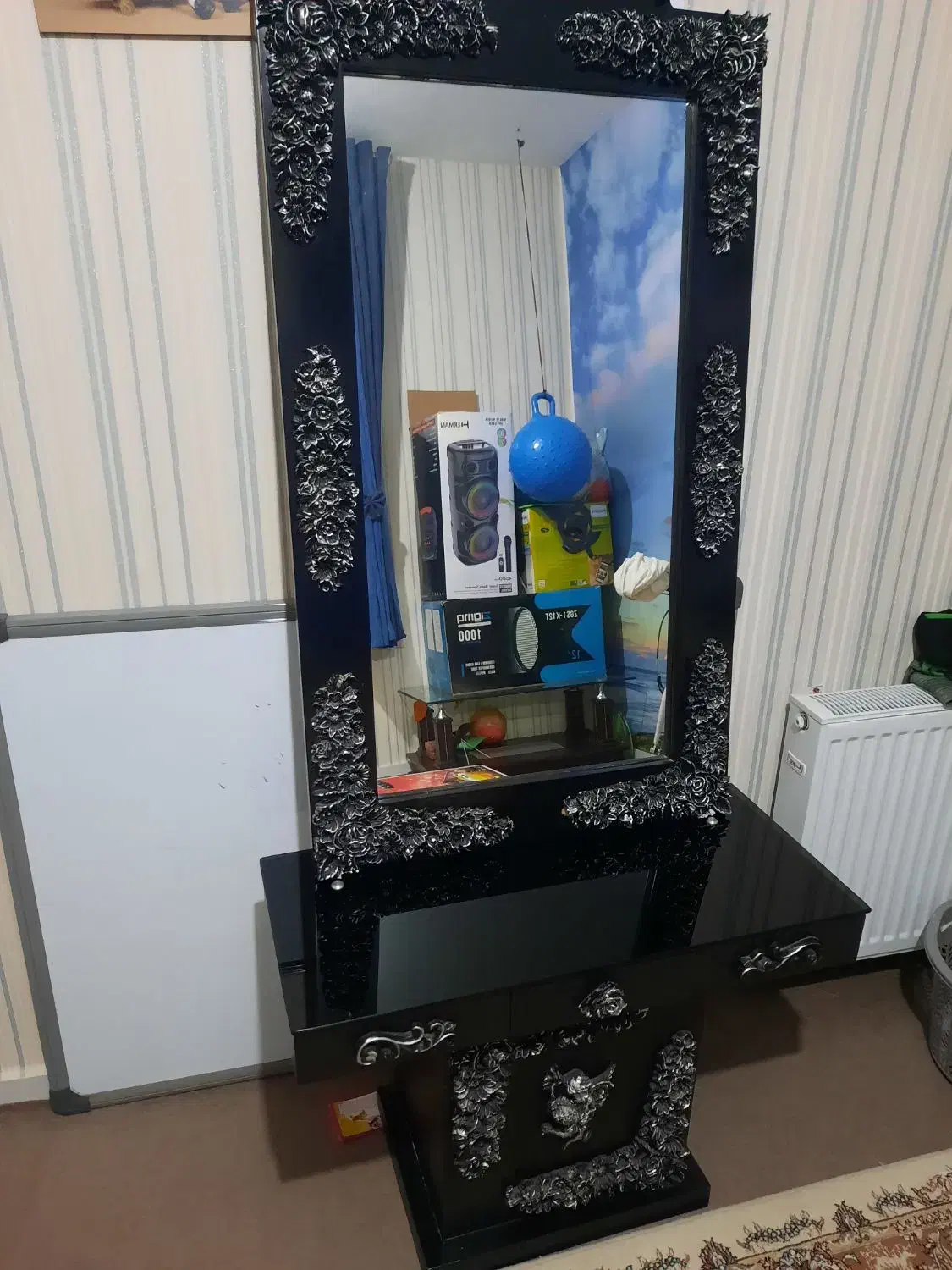 میز و آیینه|مبلمان خانگی و میز عسلی|پرند, فاز ۶|دیوار