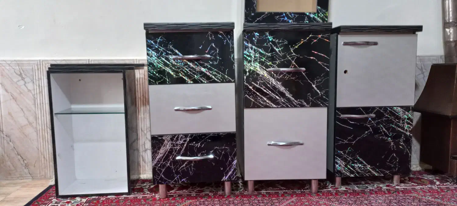 دکور سالن زیبایی|آرایشگاه و سالن‌های زیبایی|زنجان, |دیوار