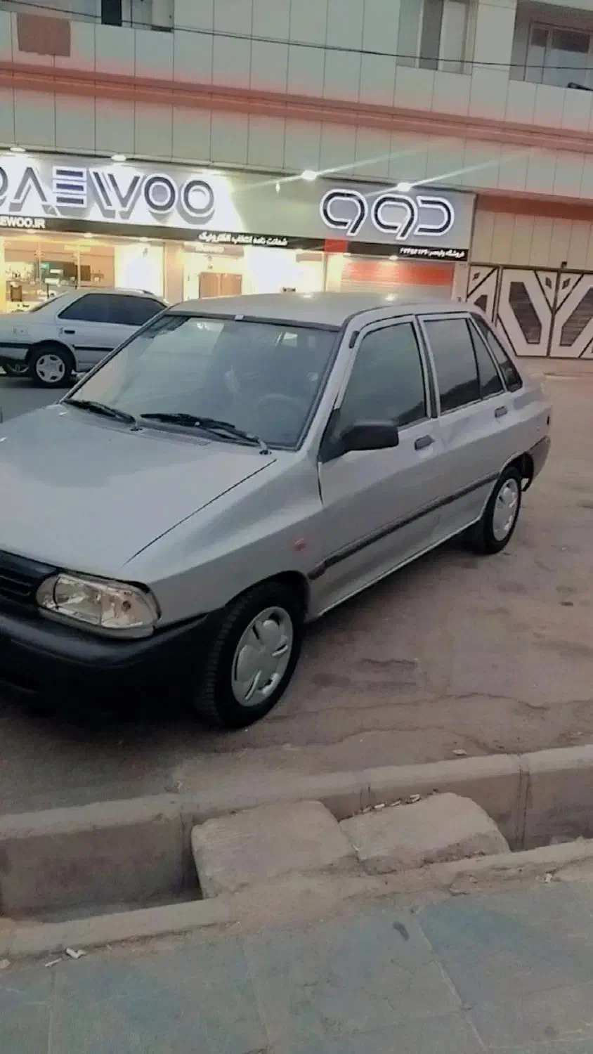 پرایدنقره ای تمیز|خودرو سواری و وانت|بروجرد, |دیوار