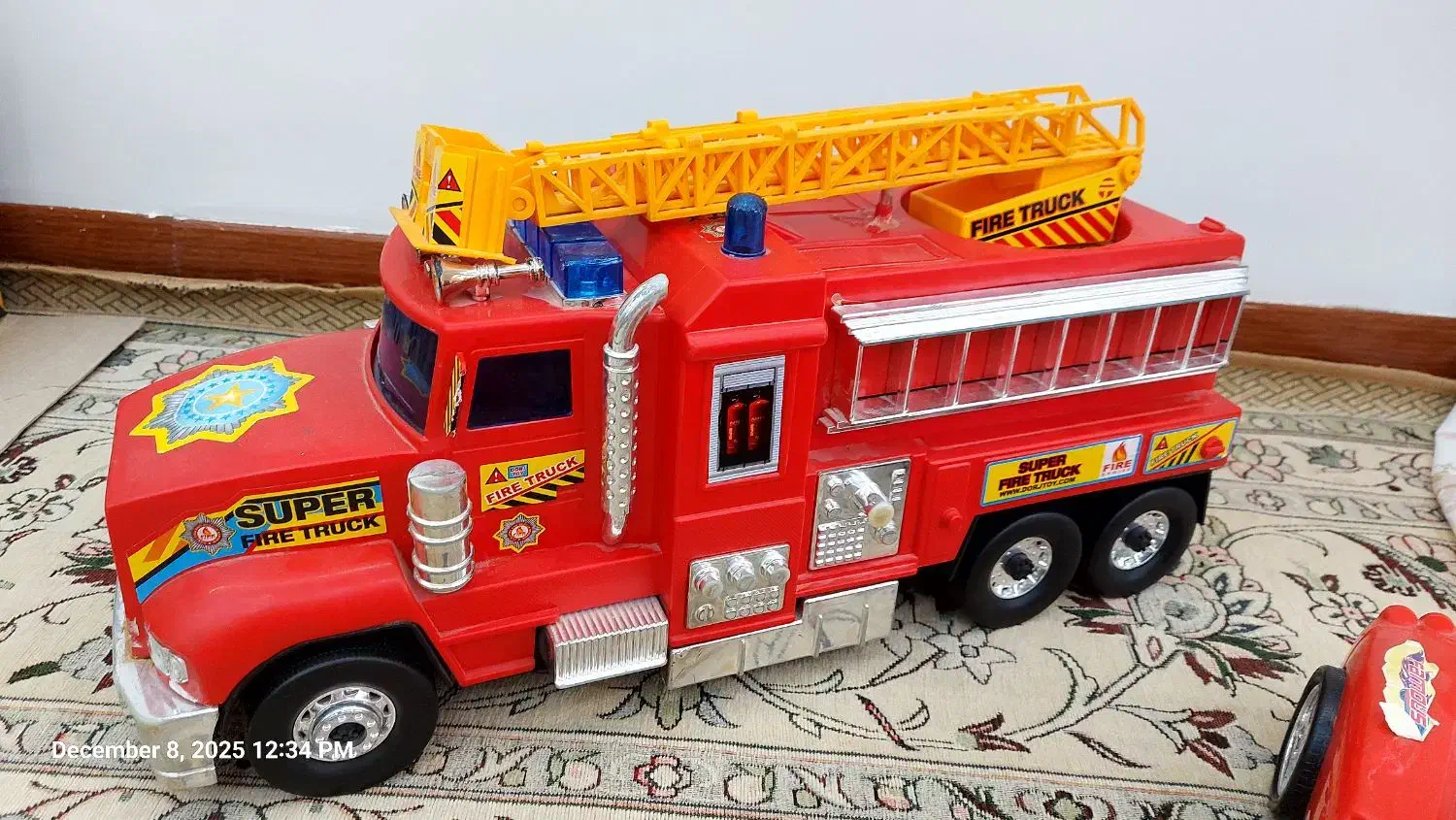 ماشین اسباب بازی|اسباب‌بازی بچه|مبارکه, |دیوار