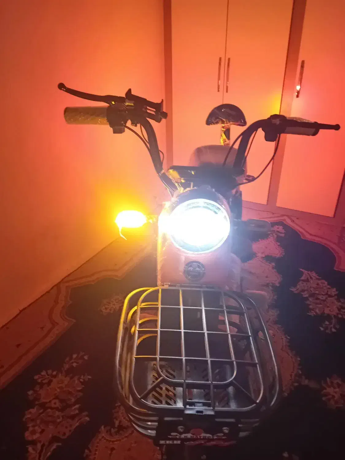 دوچرخه برقی|دوچرخه، اسکیت، اسکوتر|پرند, فاز ۵|دیوار