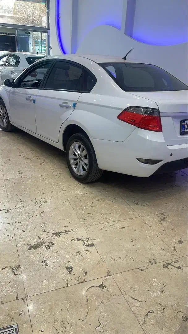 برلیانس متور بزرگ بی رنگ دنده ای|خودرو سواری و وانت|کرج, کوی امامیه|دیوار