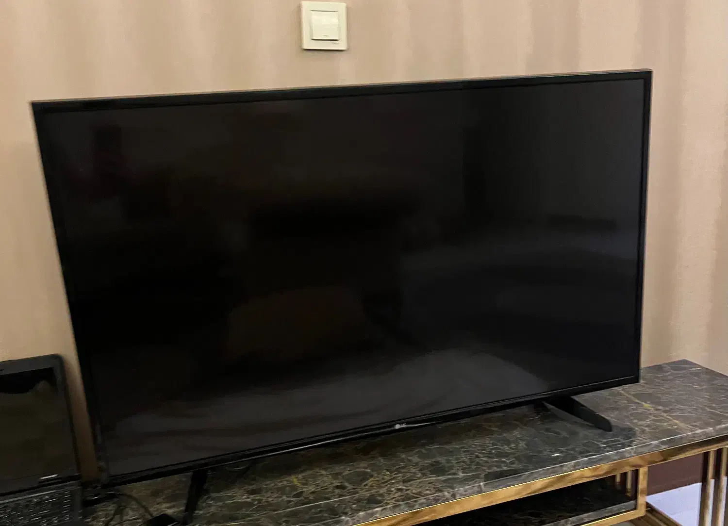 تلوزیون ال جی ۴۹ اینچ سالم|تلویزیون و پروژکتور|تهران, منیریه|دیوار