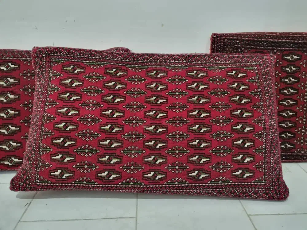 پشتی دیواری|پشتی|رشت, توشیبا|دیوار