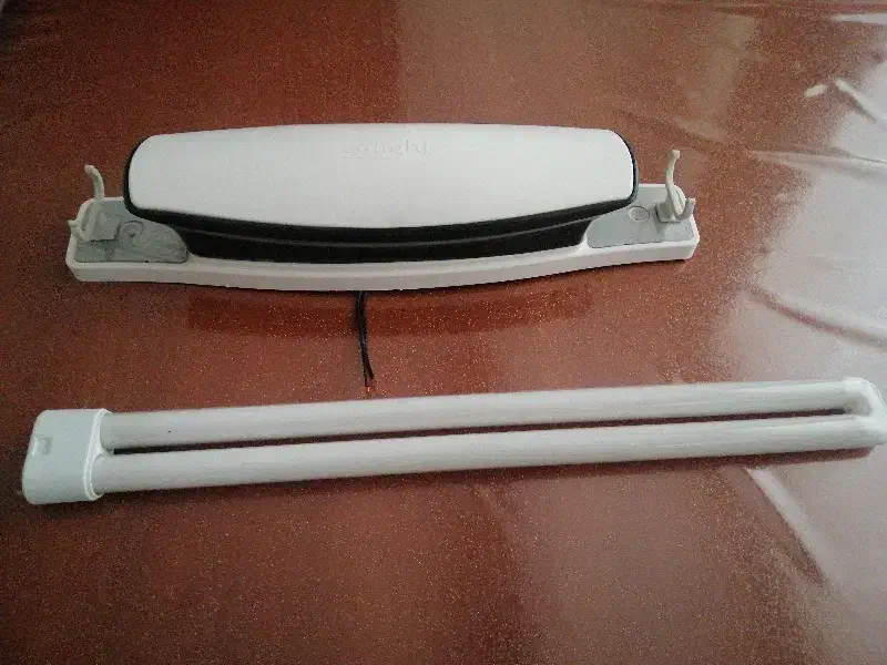 پایه مهتابی و یک عدد لامپ|لامپ و چراغ|ساوه, |دیوار