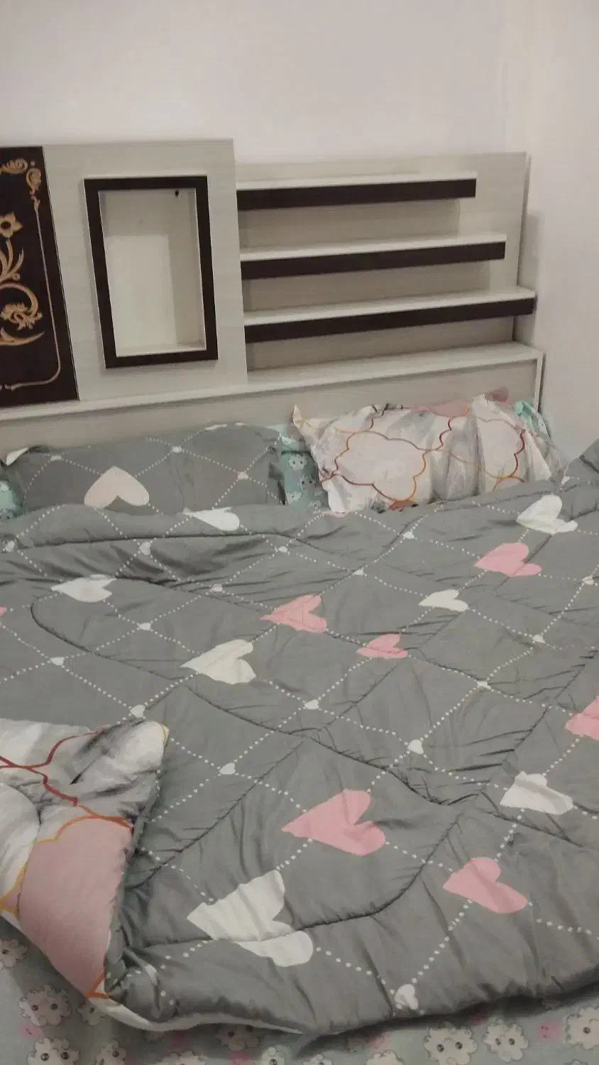 تخت خواب دونفره بدون کفی|تخت و سرویس خواب|اسفراین, |دیوار