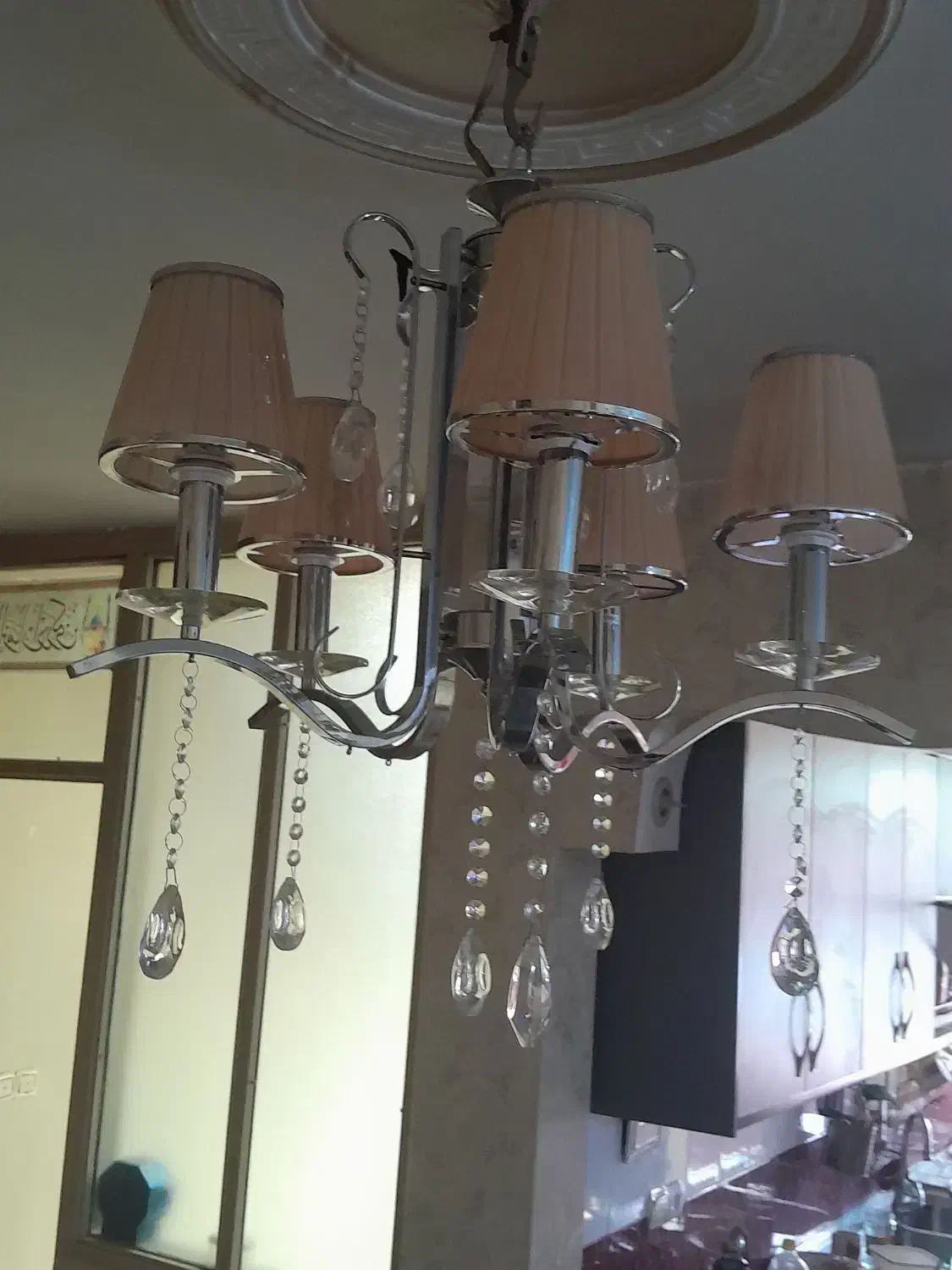 لوستر پنج شاخه .کاملا سالم|لوستر و چراغ آویز|پاکدشت, پاکدشت (مامازند)|دیوار