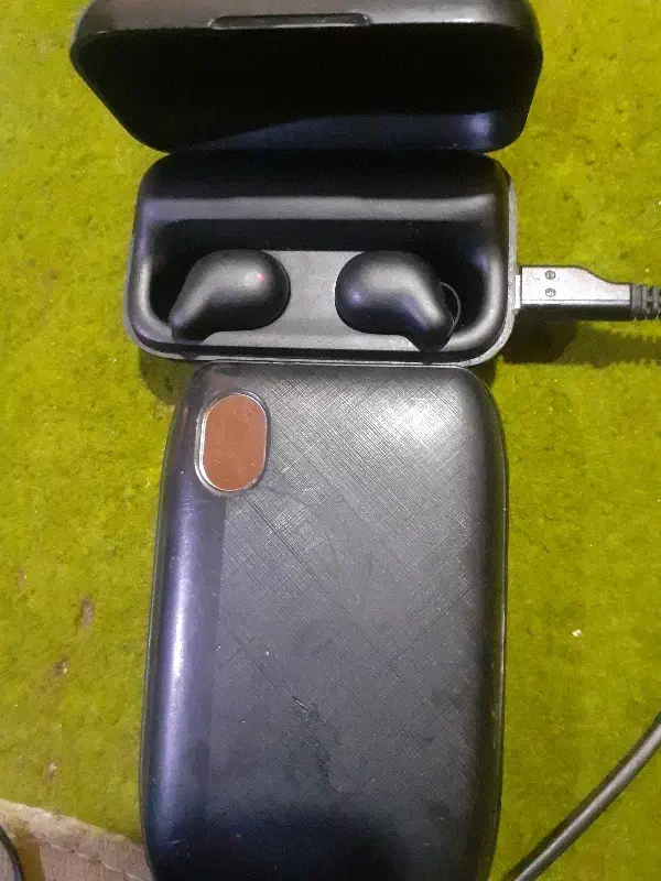 یک عددپاوربانک وایرپاددرحدنو|لوازم جانبی موبایل و تبلت|مشهد, حضرت حجت|دیوار