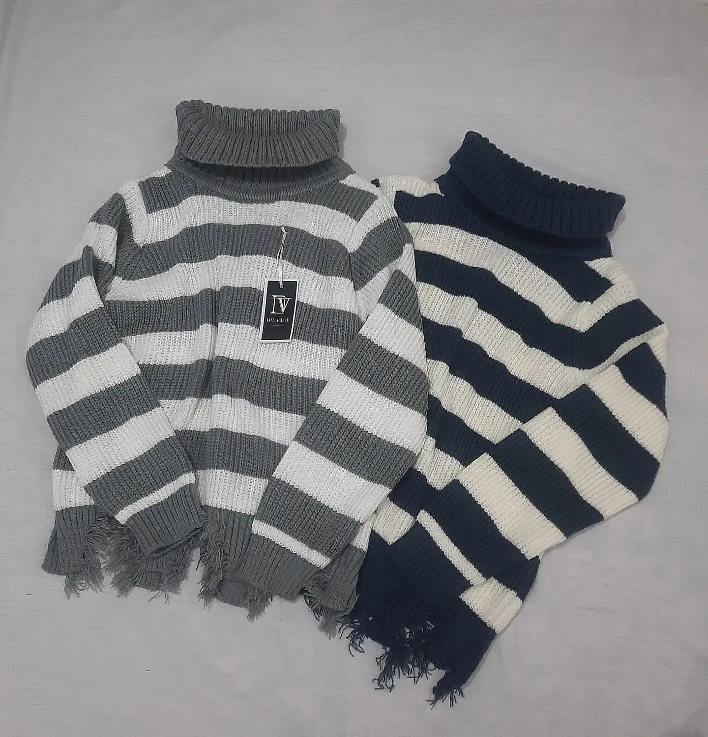 بافت یقه اسکی پایین ریش ریش|لباس|بروجن, |دیوار