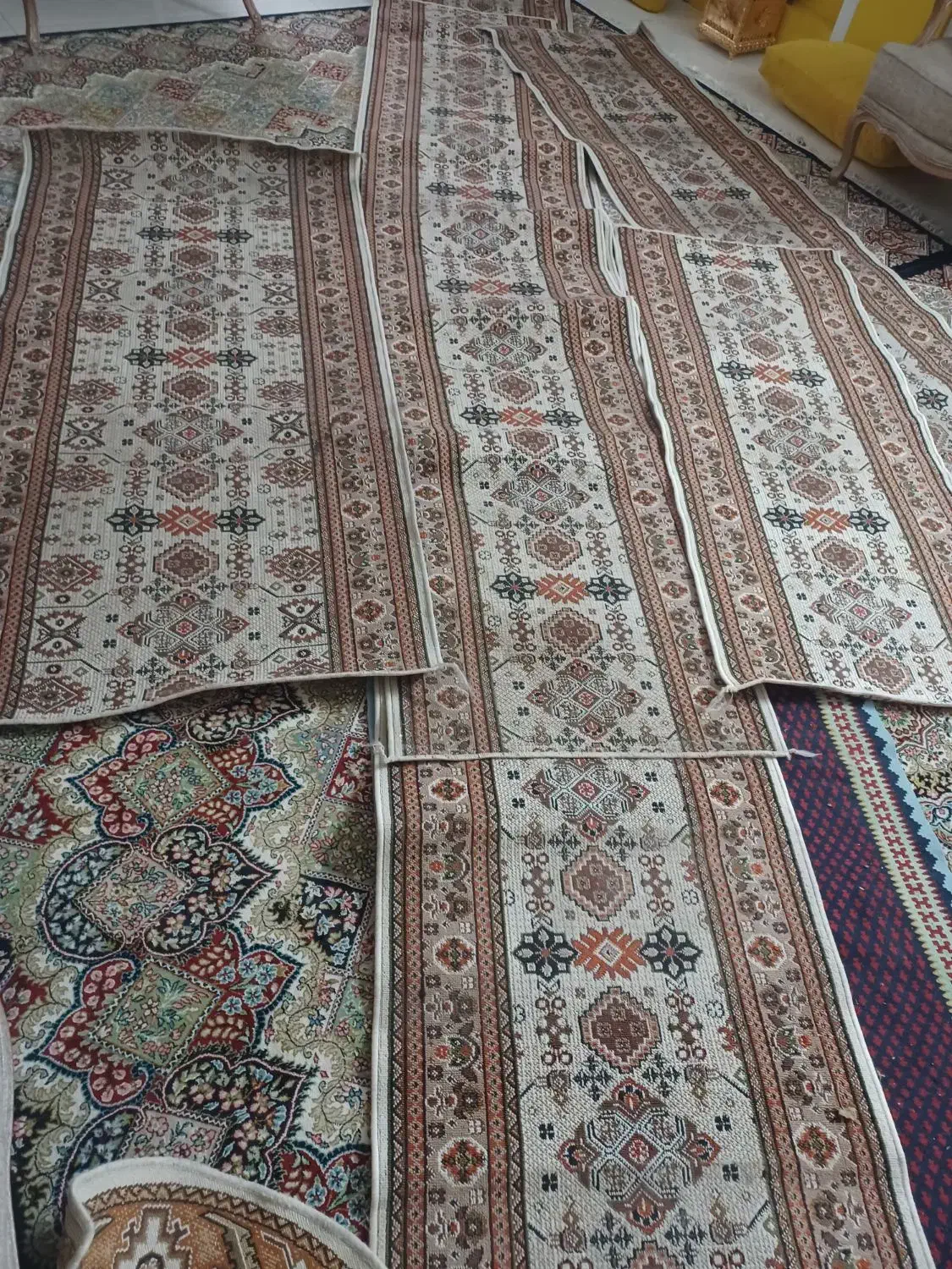 فرش پله....شسته نشده درحد نو|فرش|مشهد, هنرور|دیوار