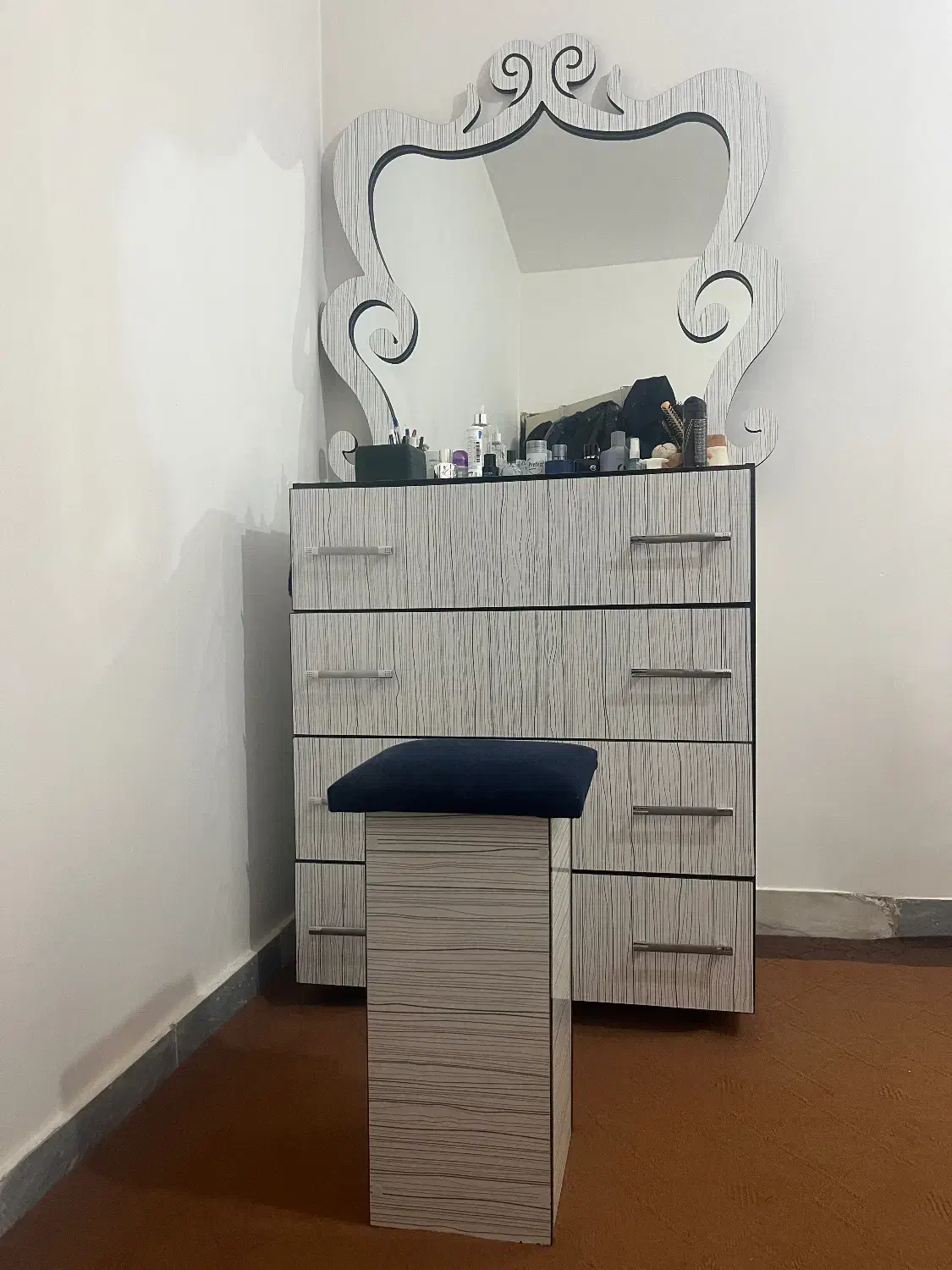 دراور و آینه|جاکفشی، کمد، دراور|اردبیل, |دیوار