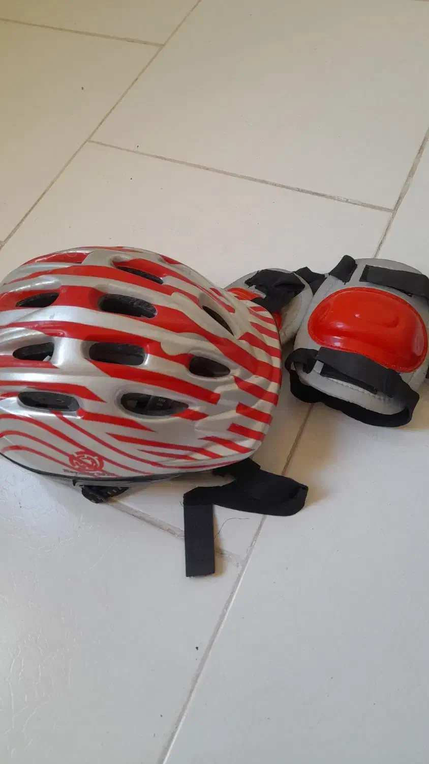 اسکیت با تمامی وسایل در حد نو|دوچرخه، اسکیت، اسکوتر|تهران, دریاننو|دیوار