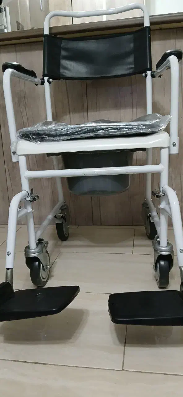 ویلچر حمام|آرایشی، بهداشتی، درمانی|رشت, آب و برق|دیوار