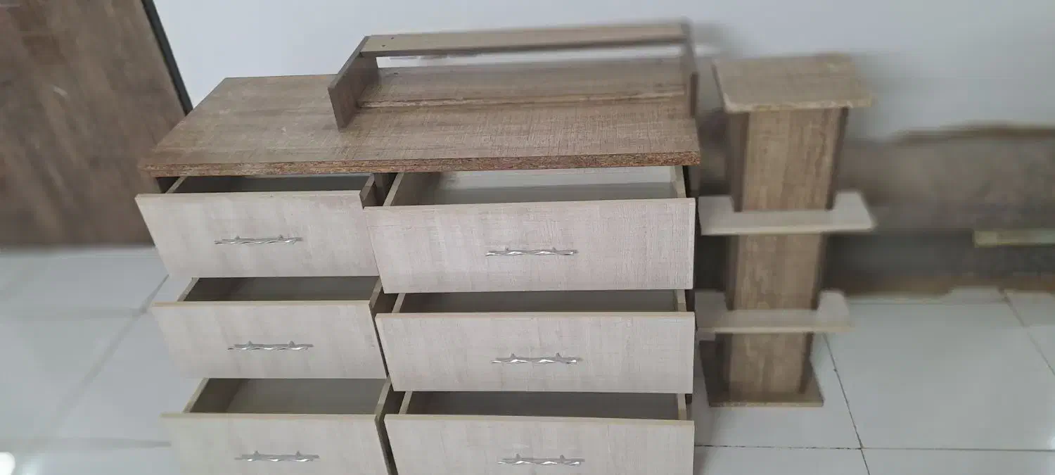 میزآرایش سالم فقط ۹۵۰ تومن|مبلمان خانگی و میز عسلی|قم, شاه ابراهیم|دیوار