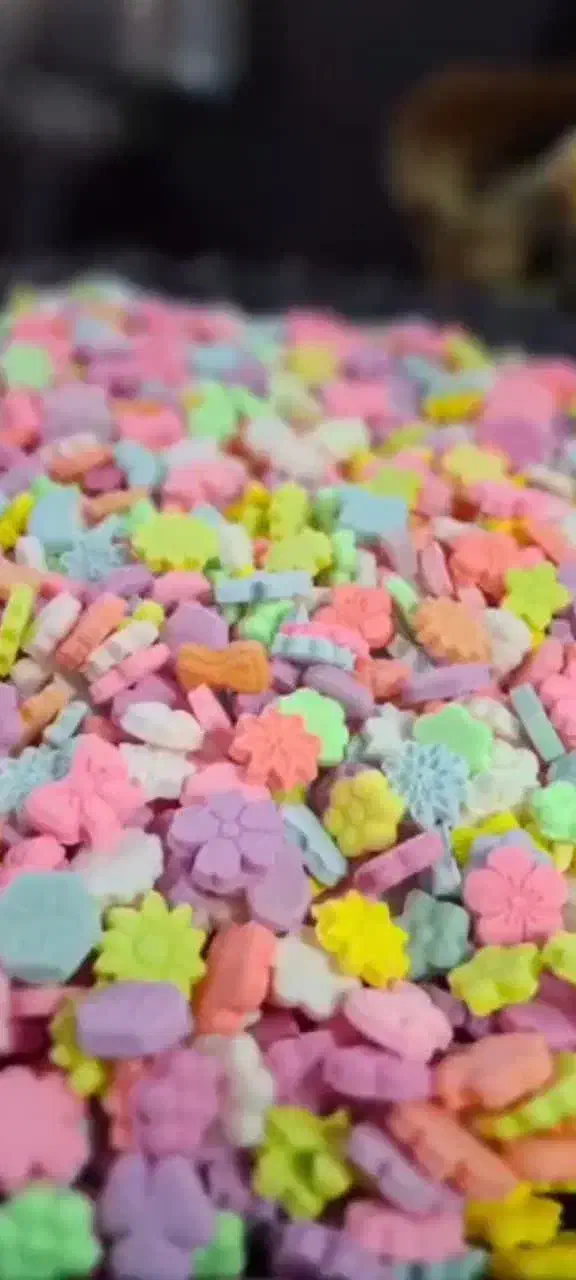 باسلام قند فانتزی  خوشمزه و خوش رنگ در طعم مختلف|خوردنی و آشامیدنی|قم, حاج خلیل|دیوار