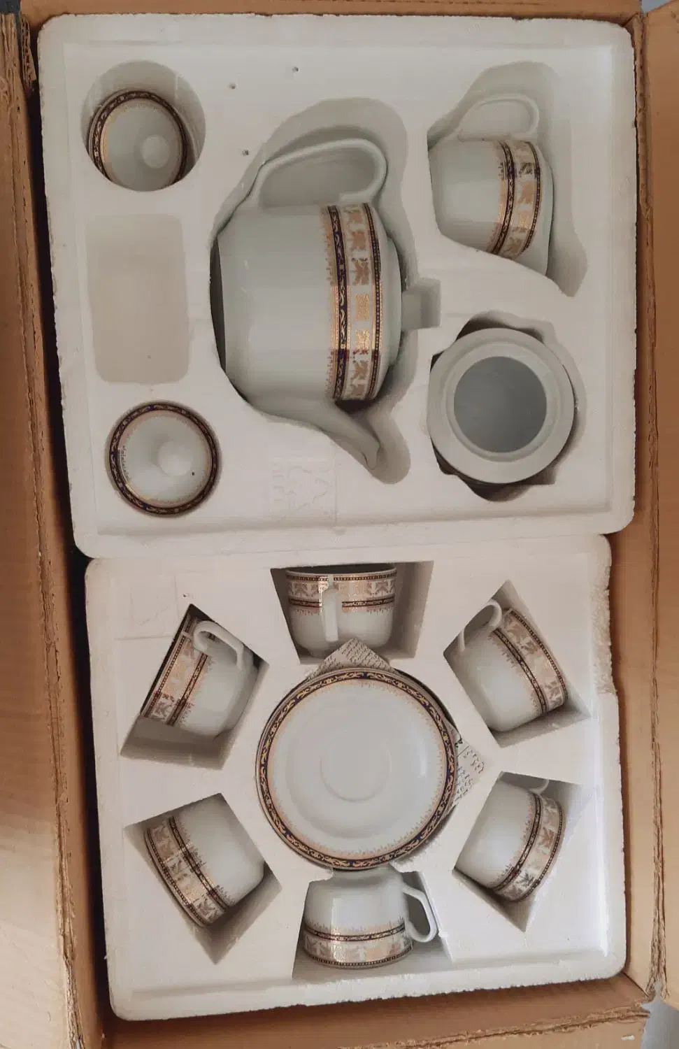 سرویس چینی|ظروف سرو و پذیرایی|صدرا-فارس, فاز ۲|دیوار