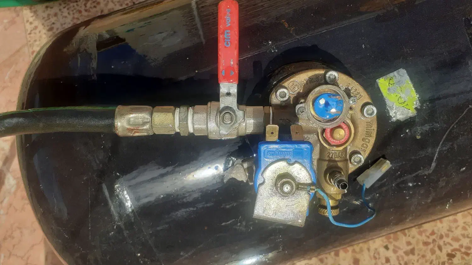 کپسول ال پی جی سمند و پژو|قطعات یدکی و لوازم جانبی|بافت, |دیوار