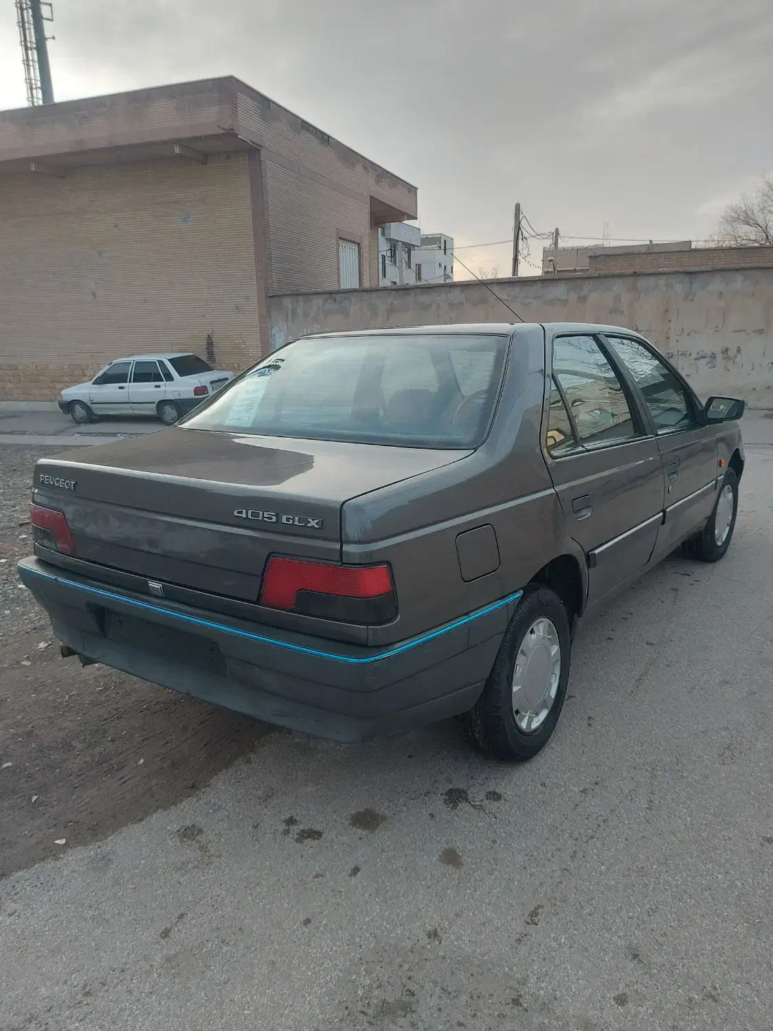 پژو ۴۰۵مدل ۸۳|خودرو سواری و وانت|محمدیه-قزوین, |دیوار