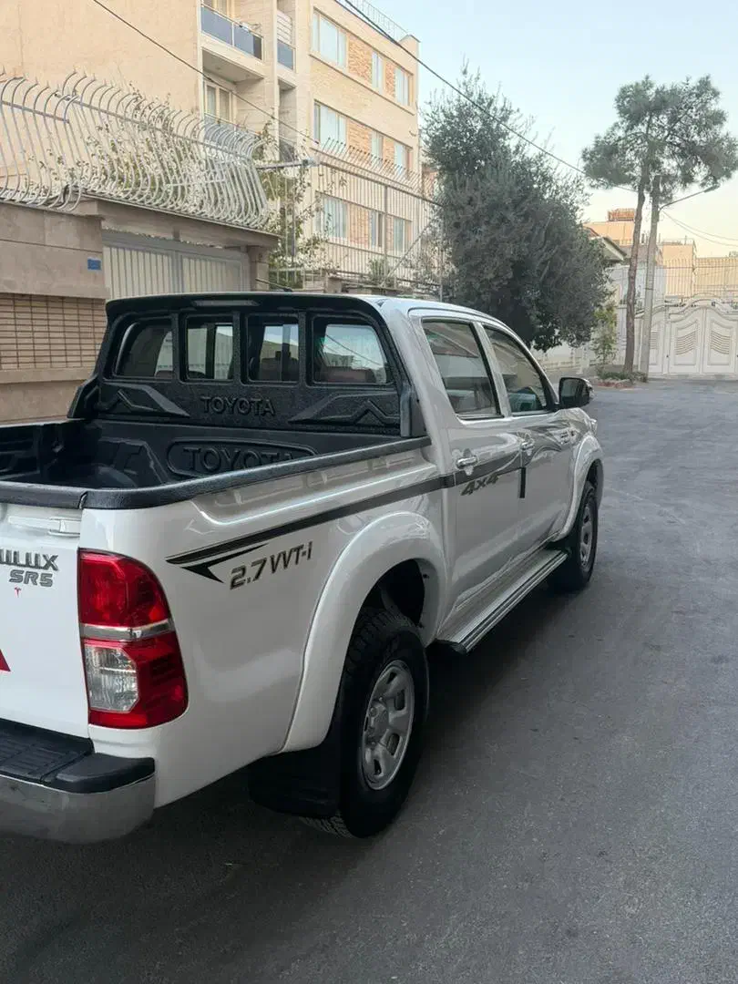 تویوتا هایلوکس ۲۰۱۳|خودرو سواری و وانت|شیراز, سیلو|دیوار