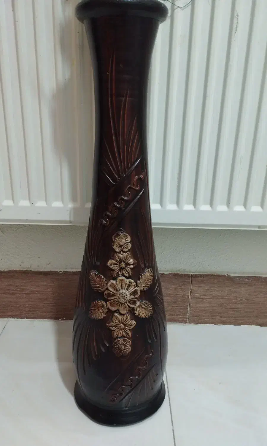 گلدان سفالی|گل مصنوعی|شاهین‌شهر, شهرک ردانی پور|دیوار