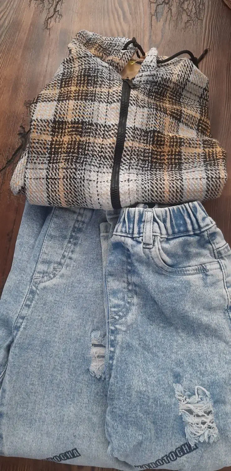 چند عدد لباس بچگانه|کفش و لباس بچه|نظرآباد, رسالت|دیوار