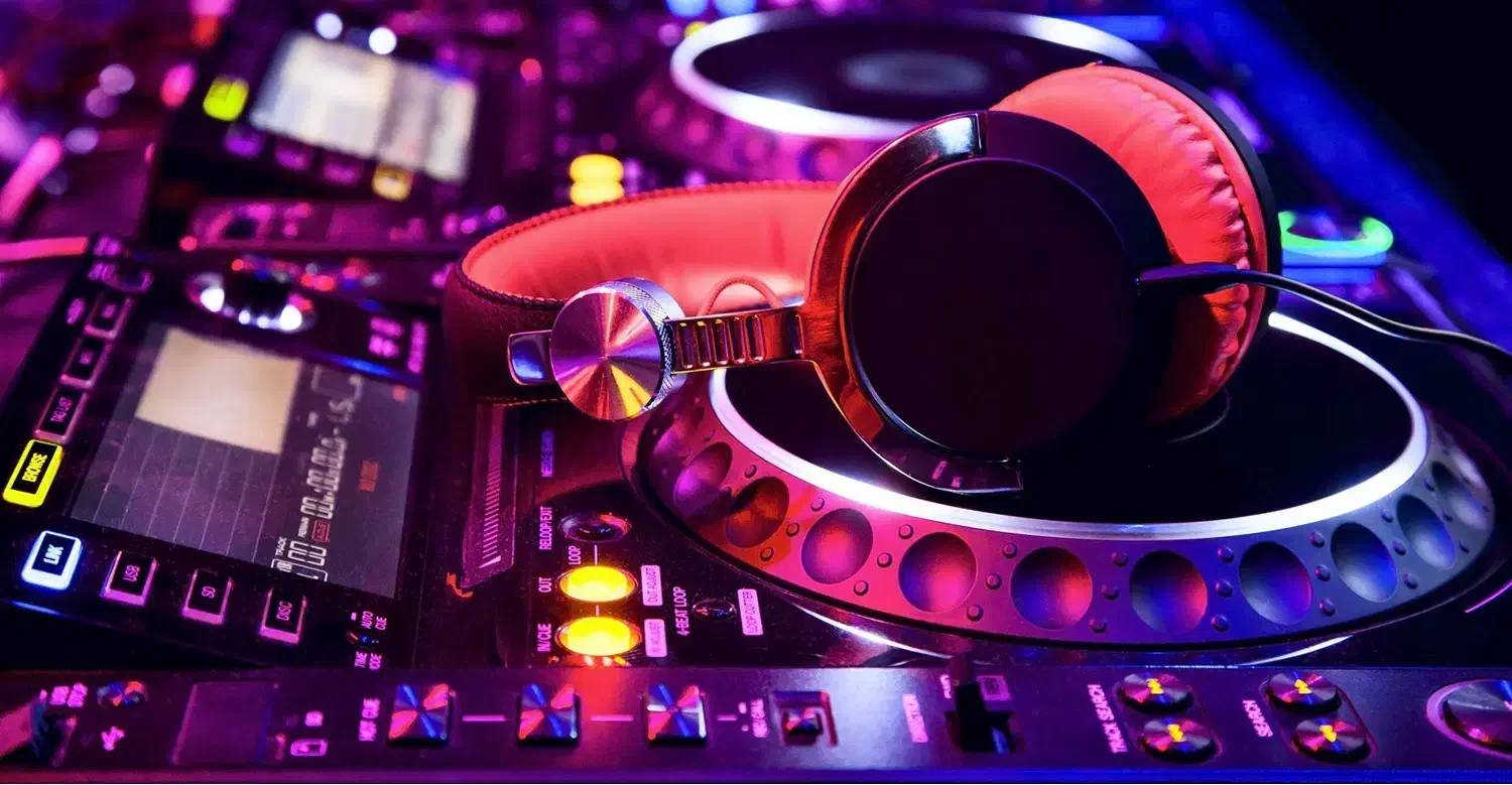 دیجی رویا DJ|خدمات پذیرایی، مراسم|مشهد, کلاته برفی|دیوار