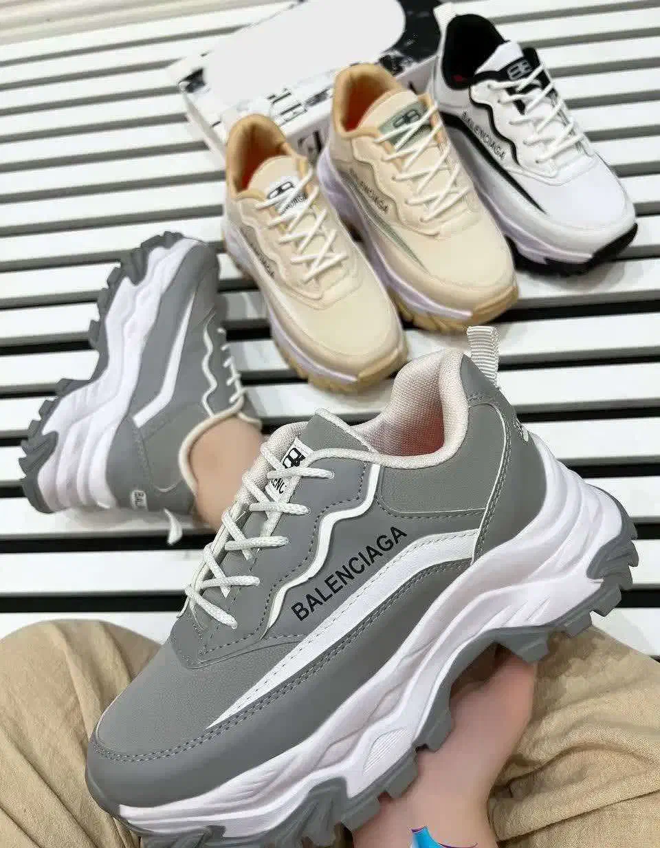 کتونی سایز 40|کیف، کفش، کمربند|ساری, |دیوار