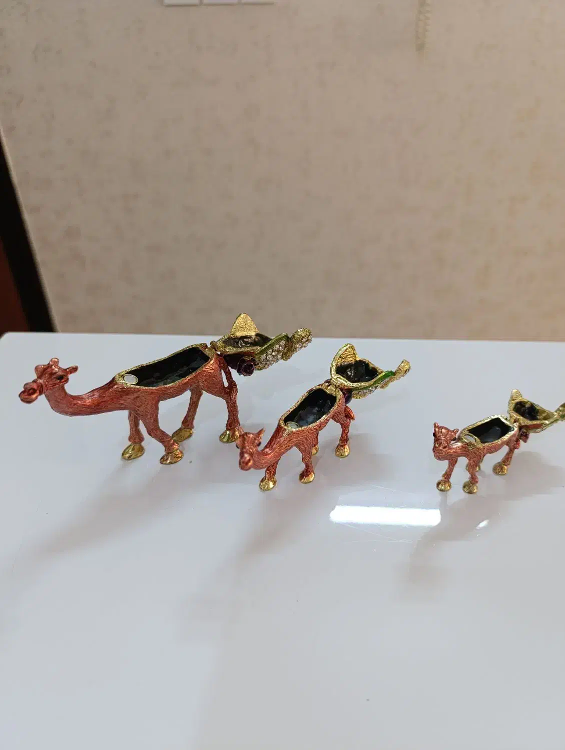 سه عدد شتر تمام مس تزئینی|مجسمه، تندیس، ماکت|مشهد, رضاییه|دیوار