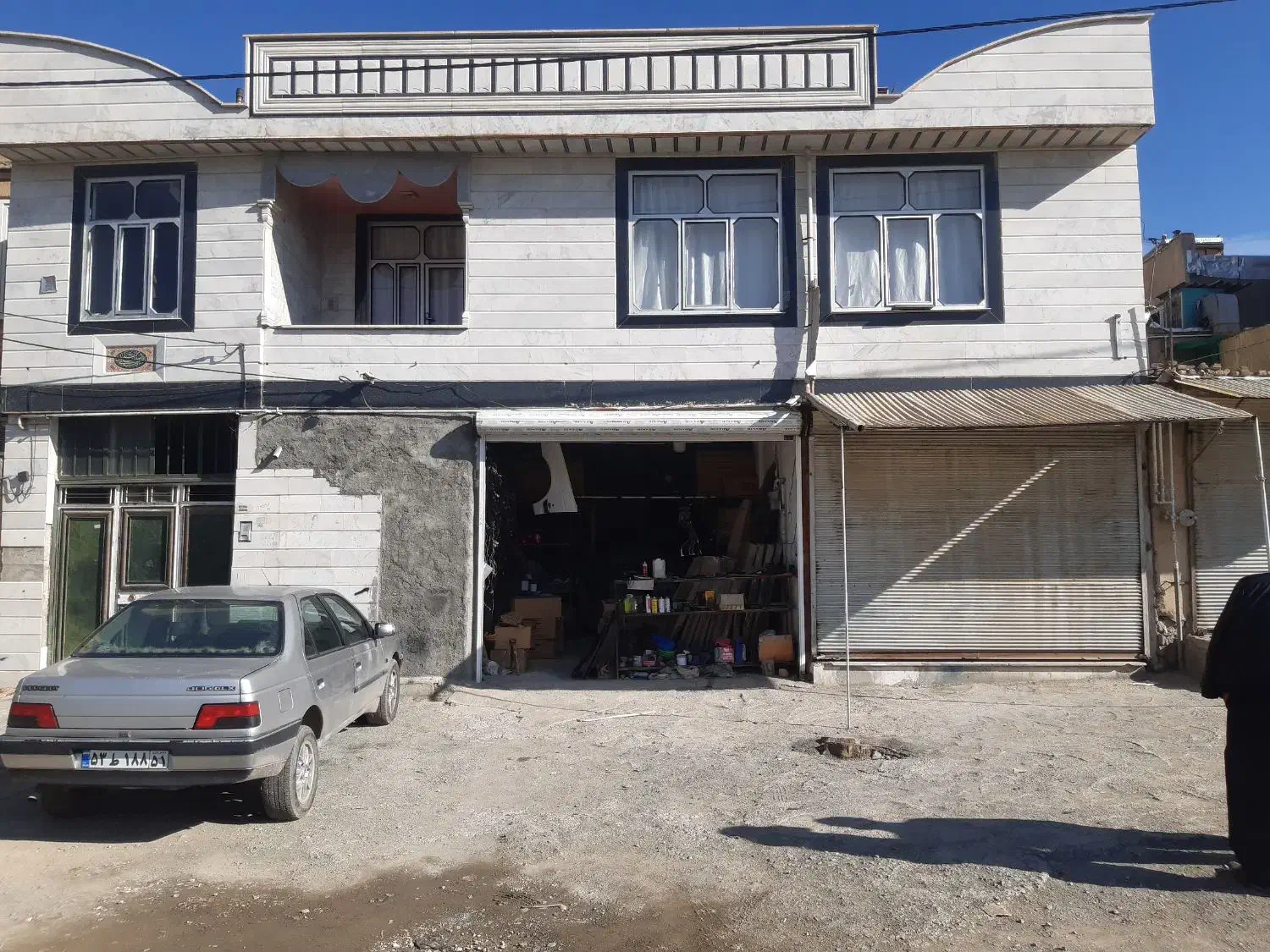 مغازه ۳۸مترری بر روی اتوبان دکتر حسینی|اجارهٔ مغازه و غرفه|سنندج, |دیوار