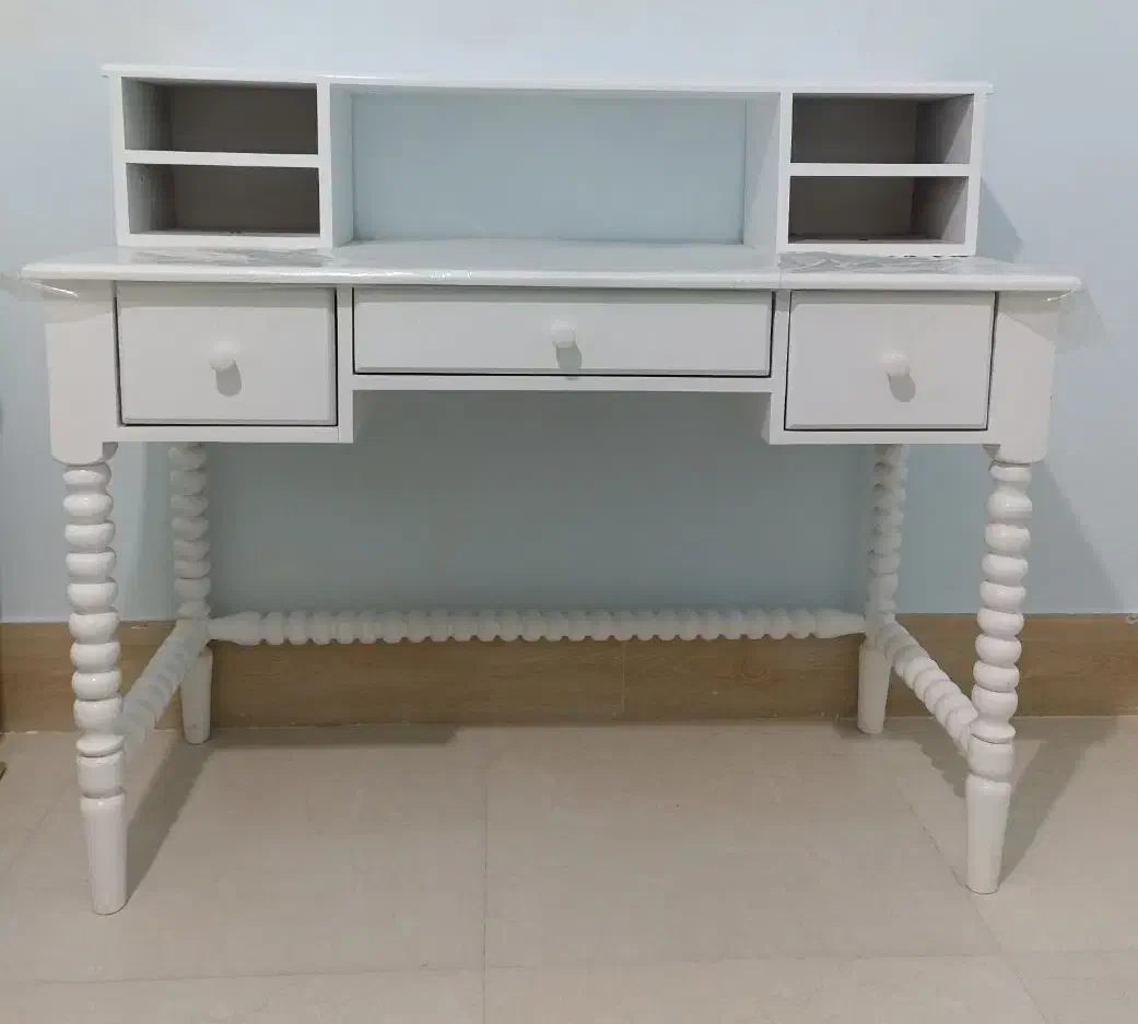 میز تحریر سفید کلاسیک|میز تحریر و کامپیوتر|سبزوار, امام خمینی (ناوی)|دیوار